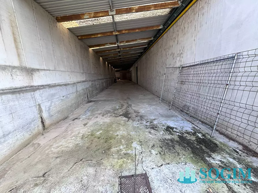 Immagine 15 di Capannone industriale in vendita  in via Fermi 5 a Cilavegna