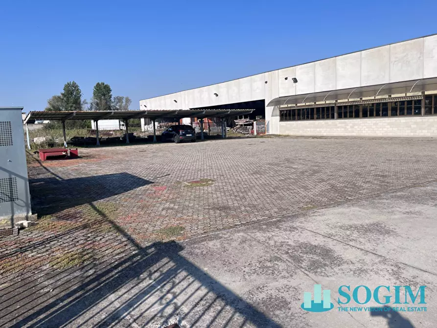 Immagine 27 di Capannone industriale in vendita  in via Fermi 5 a Cilavegna