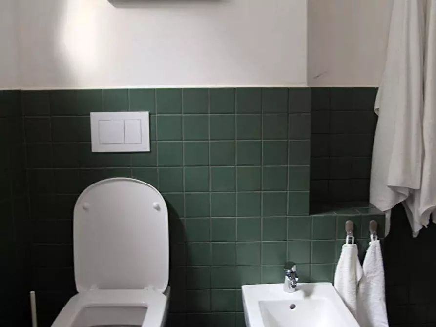 Immagine 13 di Appartamento in affitto  in Via Sirtori 12 a Como