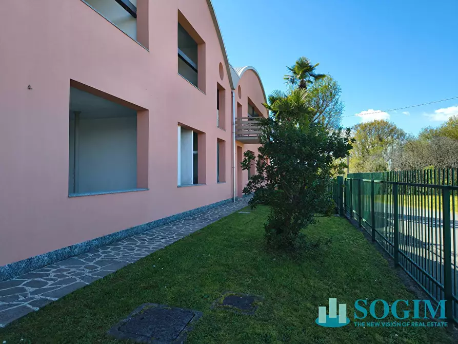 Immagine 2 di Capannone industriale in vendita  in via san Francesco 3 a Casatenovo