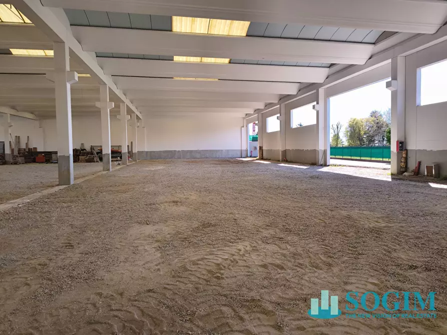 Immagine 8 di Capannone industriale in vendita  in via san Francesco 3 a Casatenovo