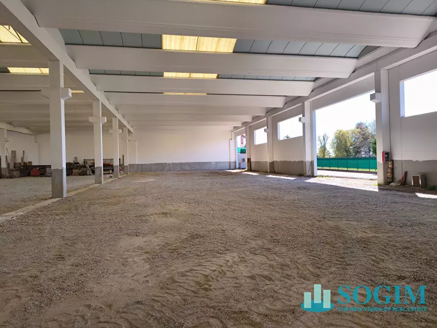 Immagine 9 di Capannone industriale in vendita  in via san Francesco 3 a Casatenovo