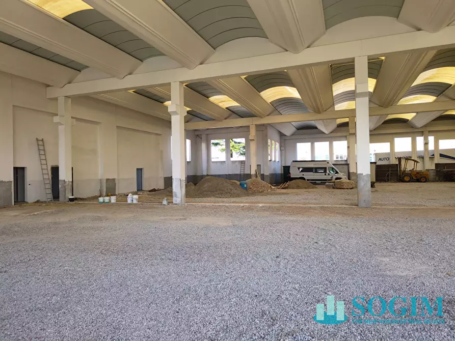 Immagine 15 di Capannone industriale in vendita  in via san Francesco 3 a Casatenovo