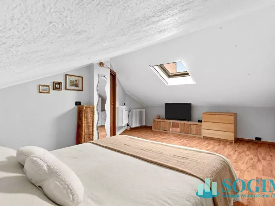 Immagine 18 di Appartamento in vendita  in Via Monsignore Luigi Castelli 10-12 a Desio