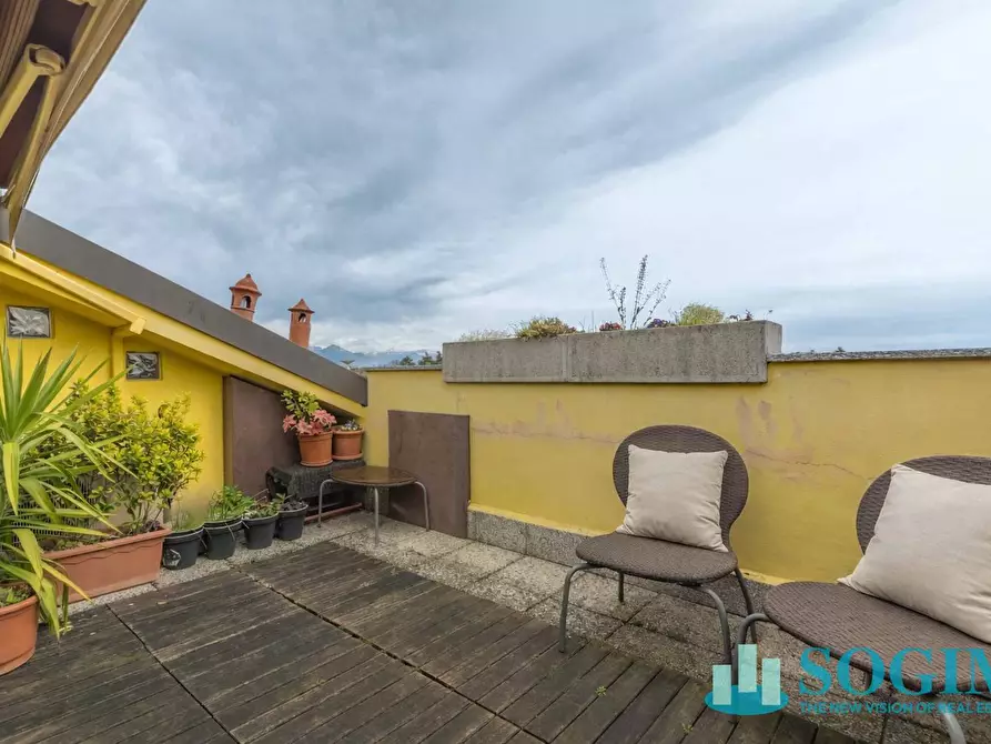 Immagine 11 di Appartamento in vendita  in Via Monsignore Luigi Castelli 10-12 a Desio