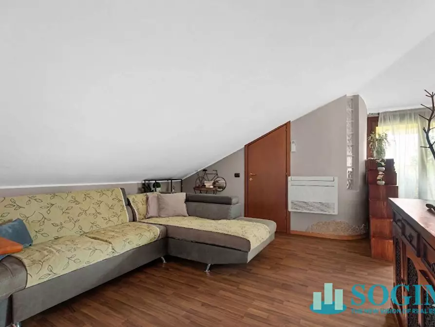 Immagine 6 di Appartamento in vendita  in Via Monsignore Luigi Castelli 10-12 a Desio