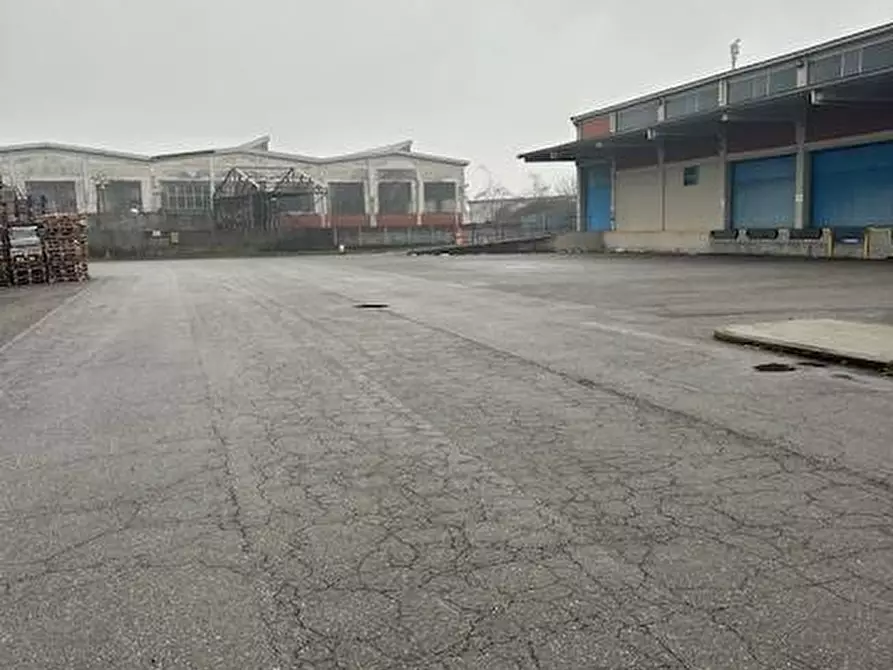 Immagine 12 di Capannone industriale in affitto  in VIA DEL TECCHIONE a San Giuliano Milanese
