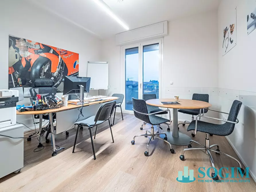 Immagine 26 di Capannone industriale in affitto  in via Virgilio 6 a Giussano