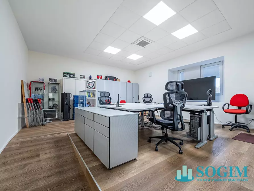 Immagine 7 di Capannone industriale in vendita  in via Virgilio 6 a Giussano