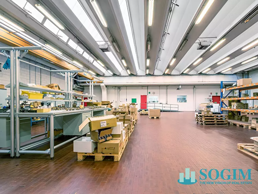 Immagine 12 di Capannone industriale in vendita  in via Virgilio 6 a Giussano