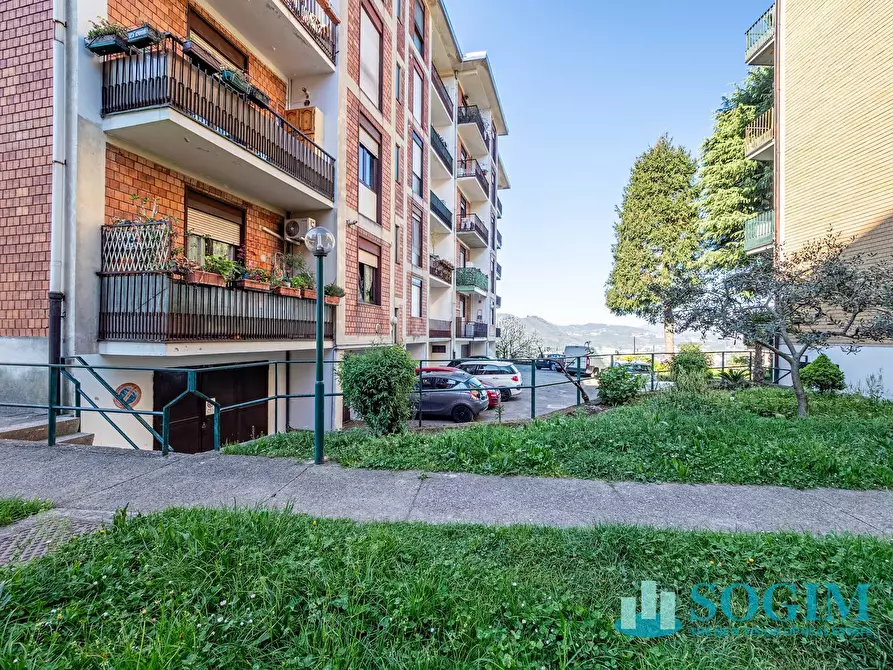 Immagine 22 di Appartamento in vendita  in Via Pio XI a Como