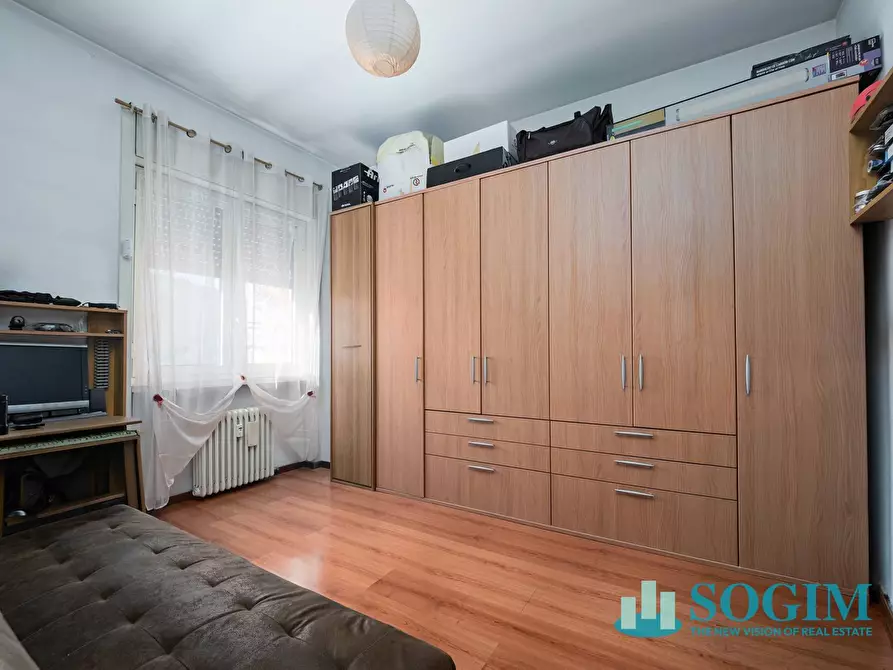 Immagine 15 di Appartamento in vendita  in Via Pio XI a Como