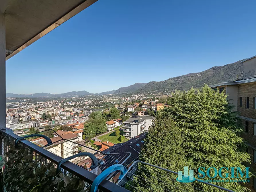 Immagine 7 di Appartamento in vendita  in Via Pio XI a Como