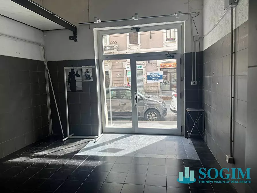 Immagine 3 di Negozio in affitto  in Via Luigi Porro Lambertenghi 17 a Milano
