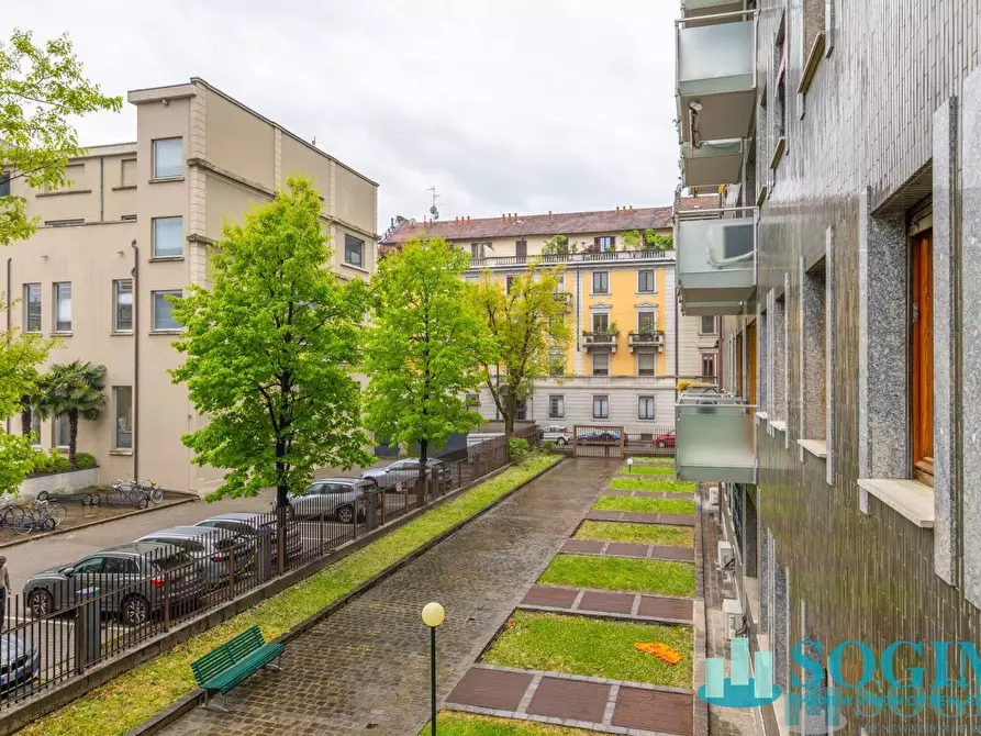 Immagine 41 di Appartamento in affitto  in via Morosini 41 a Milano