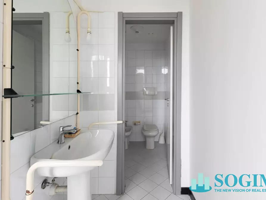 Immagine 25 di Ufficio in vendita  in Torri Bianche 1 a Vimercate