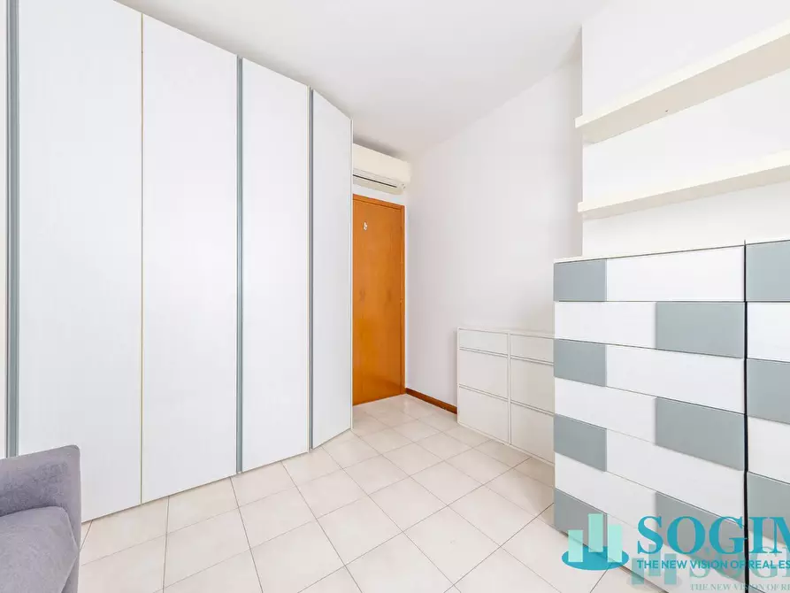 Immagine 26 di Appartamento in affitto  in via Gianluigi Banfi 9 a Milano