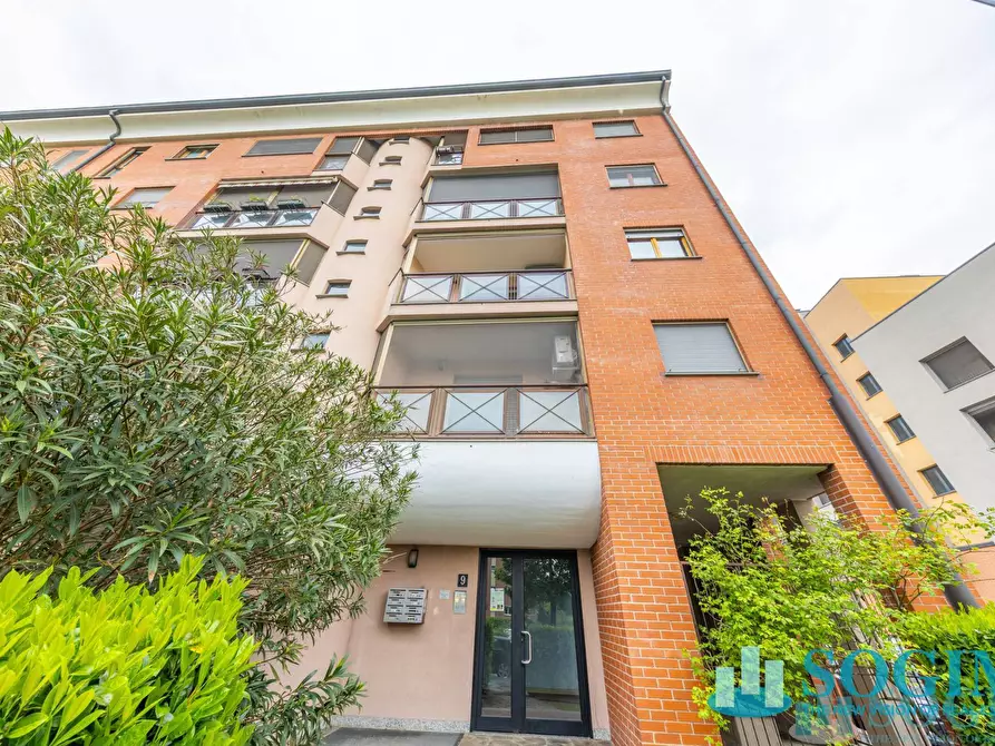 Immagine 43 di Appartamento in affitto  in via Gianluigi Banfi 9 a Milano