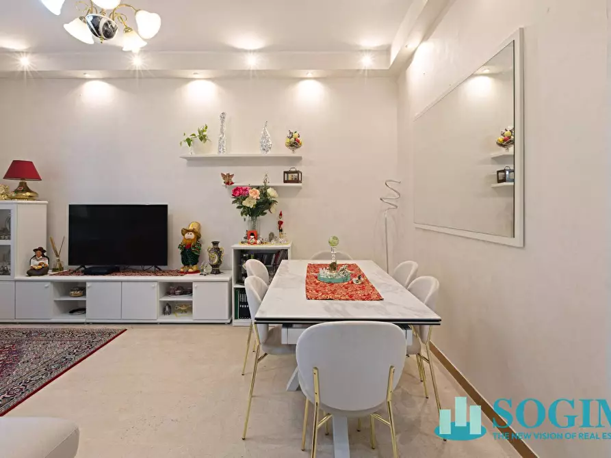 Immagine 3 di Appartamento in vendita  in Via Visconti di Modrone 31 a Macherio