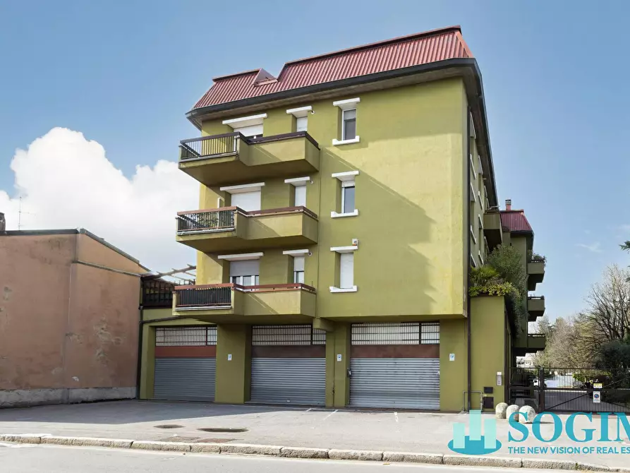 Immagine 23 di Appartamento in vendita  in Via Visconti di Modrone 31 a Macherio
