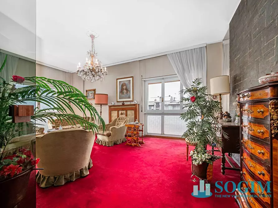 Immagine 4 di Appartamento in vendita  in via Luigi Dottesio 8 a Como