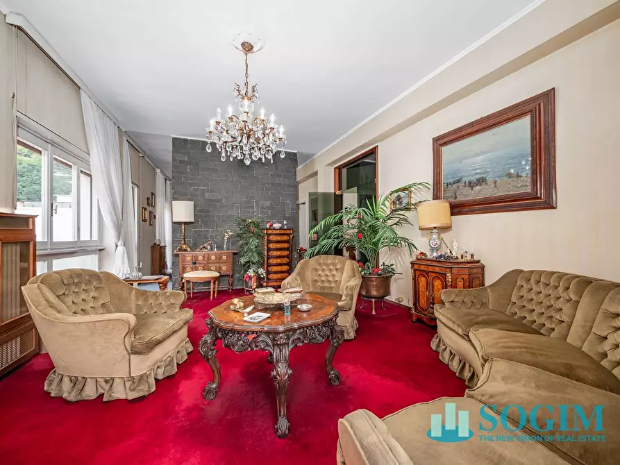 Immagine 6 di Appartamento in vendita  in via Luigi Dottesio 8 a Como