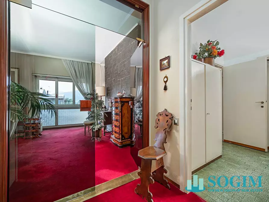 Immagine 21 di Appartamento in vendita  in via Luigi Dottesio 8 a Como