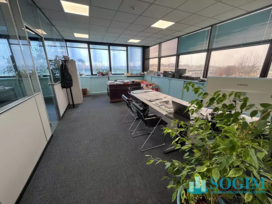 Immagine 7 di Capannone industriale in vendita  a Assago