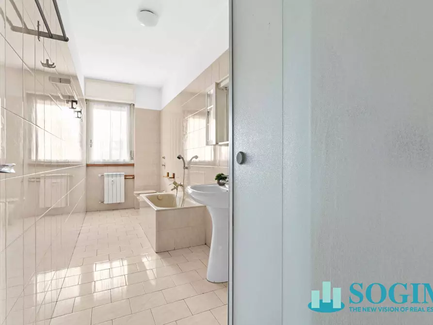 Immagine 37 di Appartamento in vendita  in Via Monte Gran Sasso 53 a Cinisello Balsamo