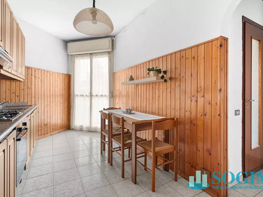 Immagine 11 di Appartamento in vendita  in Via Monte Gran Sasso 53 a Cinisello Balsamo