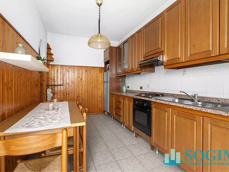 Immagine 13 di Appartamento in vendita  in Via Monte Gran Sasso 53 a Cinisello Balsamo