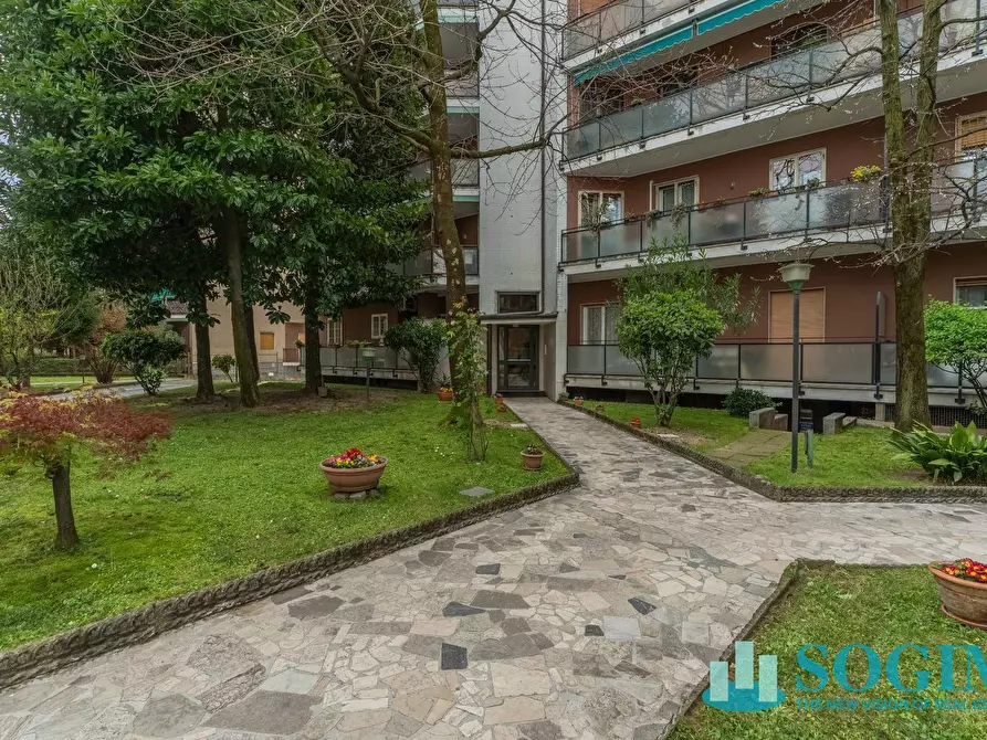 Immagine 39 di Appartamento in vendita  in Via Monte Gran Sasso 53 a Cinisello Balsamo