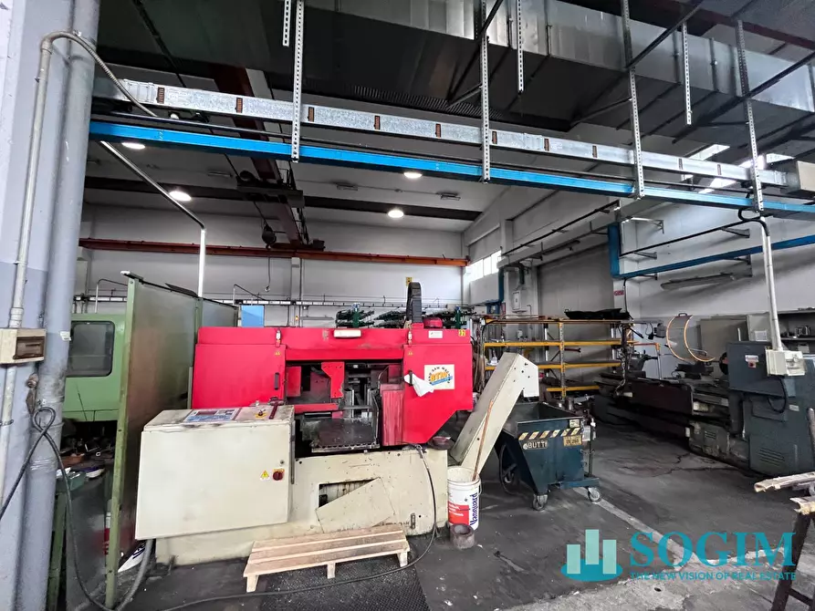 Immagine 9 di Capannone industriale in vendita  in Via Galvani a Assago