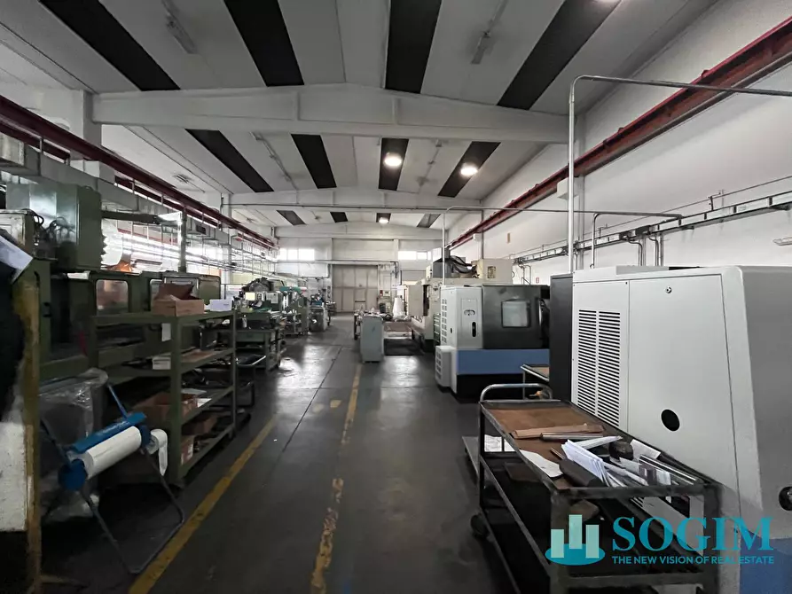 Immagine 11 di Capannone industriale in vendita  in Via Galvani a Assago