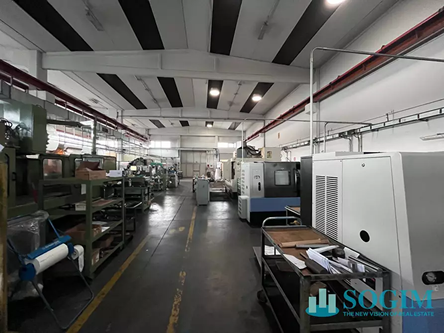 Immagine 12 di Capannone industriale in vendita  in Via Galvani a Assago
