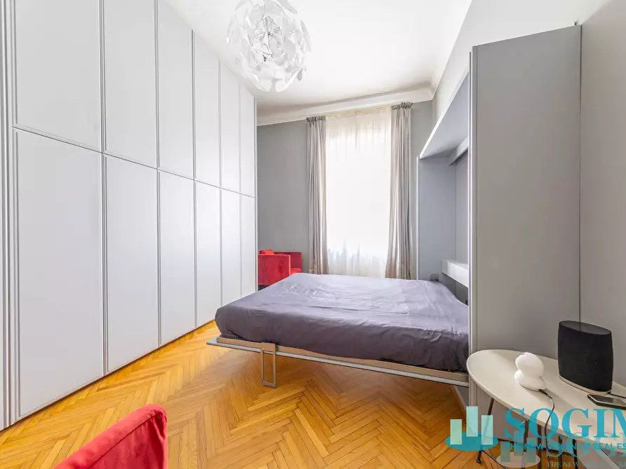 Immagine 12 di Appartamento in vendita  in via Enrico Besana 9 a Milano