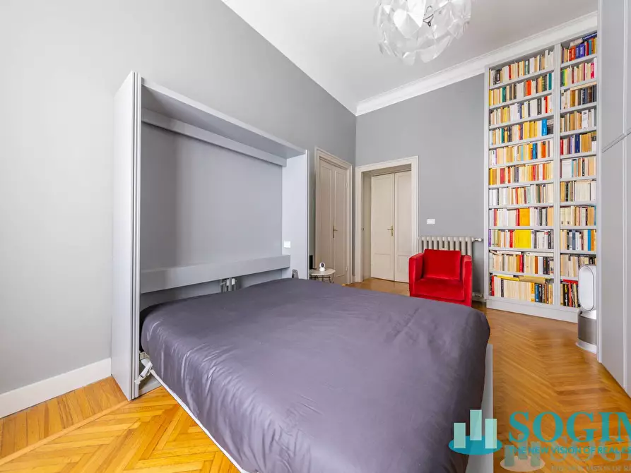 Immagine 14 di Appartamento in vendita  in via Enrico Besana 9 a Milano