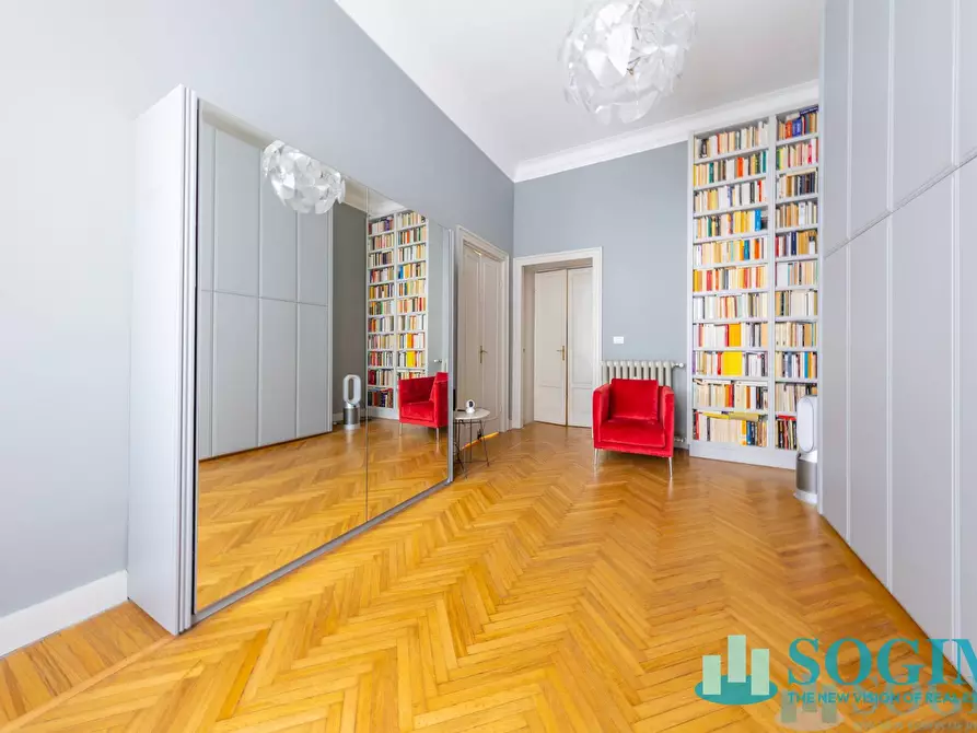Immagine 18 di Appartamento in vendita  in via Enrico Besana 9 a Milano