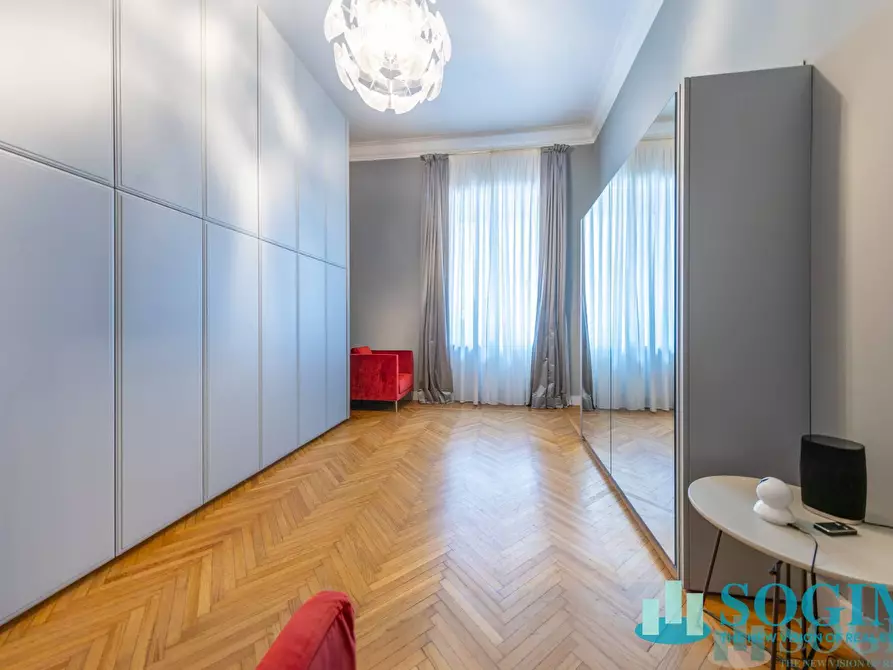 Immagine 19 di Appartamento in vendita  in via Enrico Besana 9 a Milano