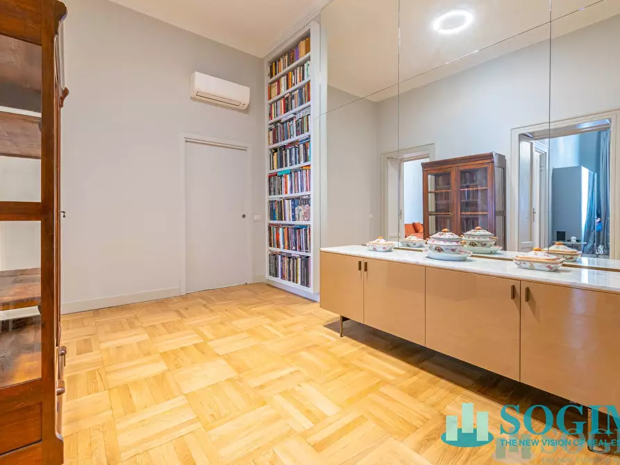 Immagine 10 di Appartamento in vendita  in via Enrico Besana 9 a Milano