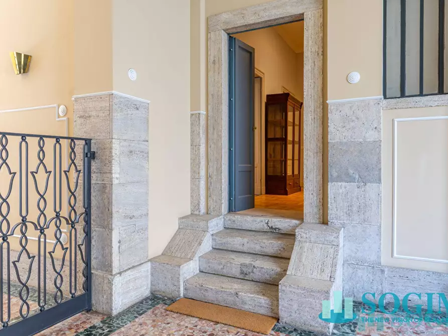 Immagine 26 di Appartamento in vendita  in via Enrico Besana 9 a Milano