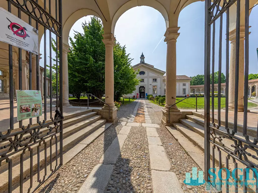 Immagine 33 di Appartamento in vendita  in via Enrico Besana 9 a Milano