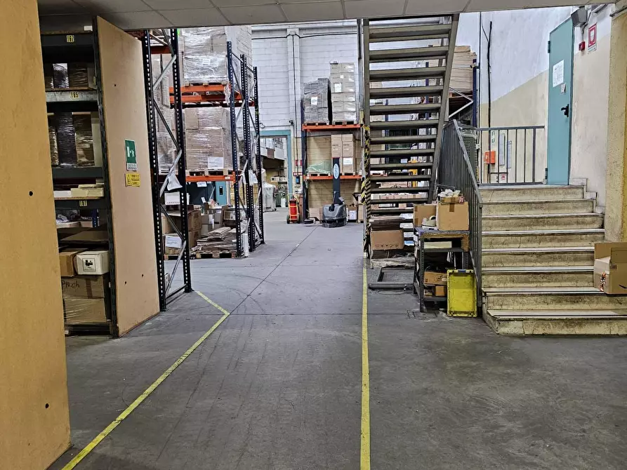 Immagine 10 di Capannone industriale in vendita  in via Gorizia 36 a Saronno