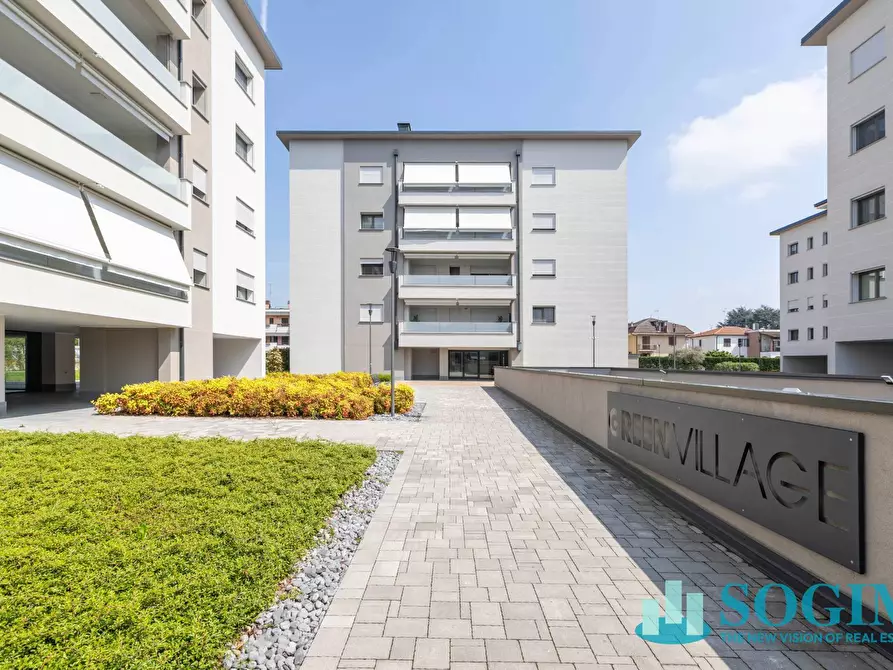 Immagine 35 di Appartamento in vendita  in Copernico 43 a Cologno Monzese