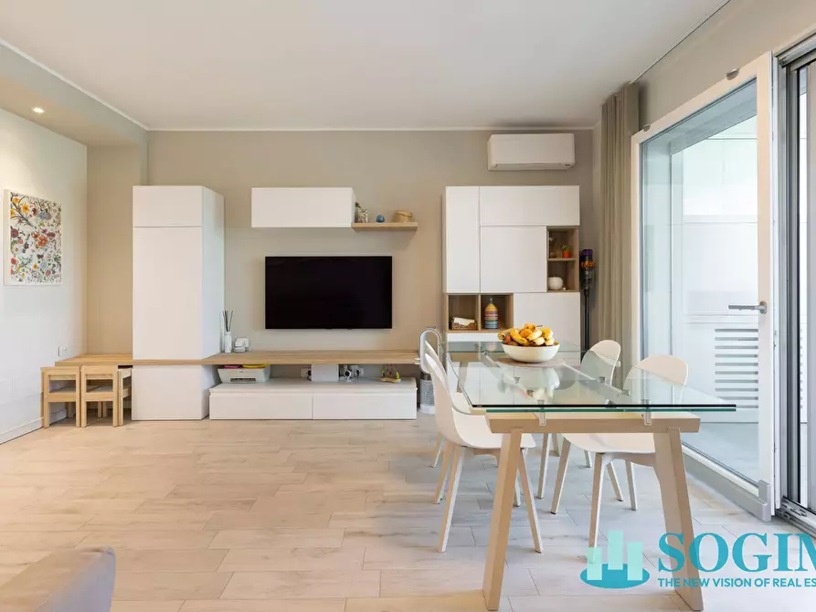 Immagine 2 di Appartamento in vendita  in Copernico 43 a Cologno Monzese