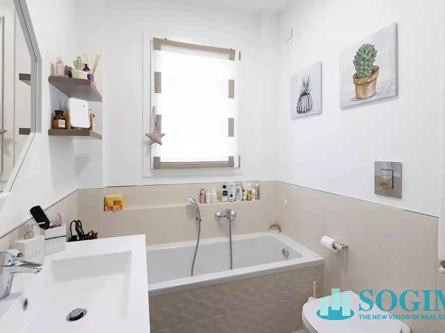 Immagine 32 di Appartamento in vendita  in Copernico 43 a Cologno Monzese