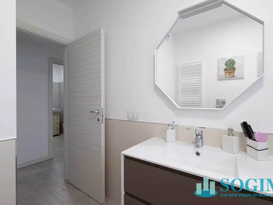 Immagine 34 di Appartamento in vendita  in Copernico 43 a Cologno Monzese