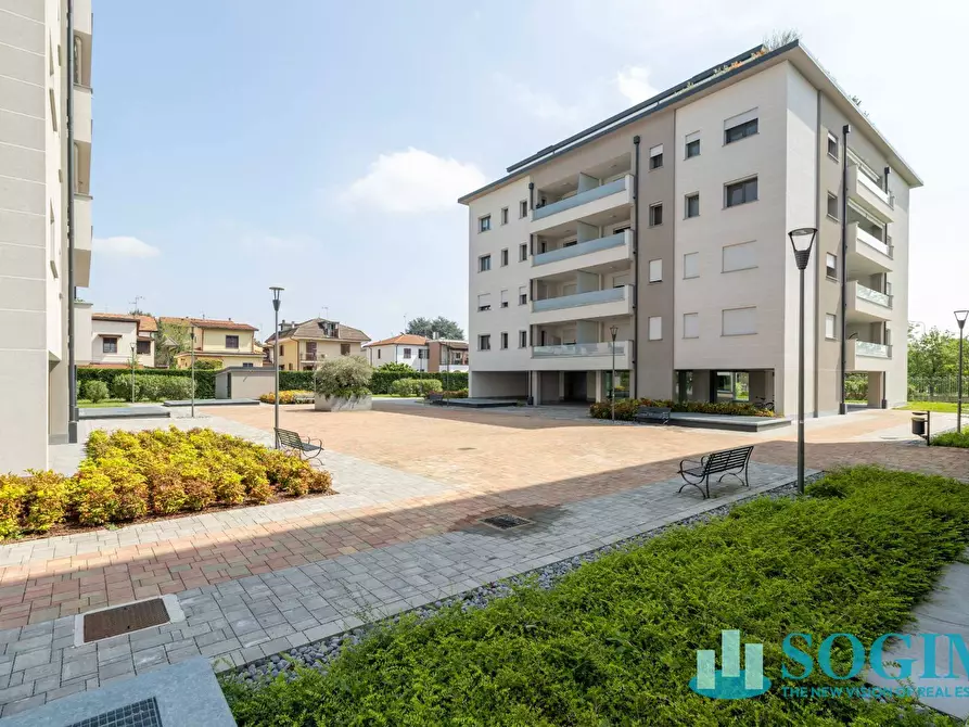 Immagine 37 di Appartamento in vendita  in Copernico 43 a Cologno Monzese