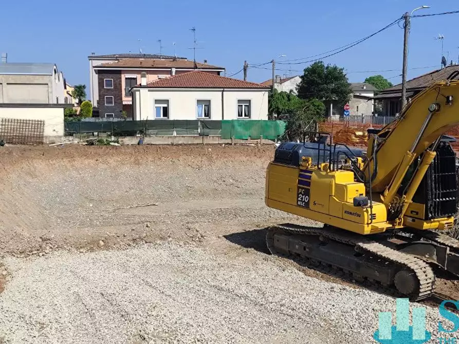 Immagine 18 di Appartamento in vendita  in Via Annone snc a Monza