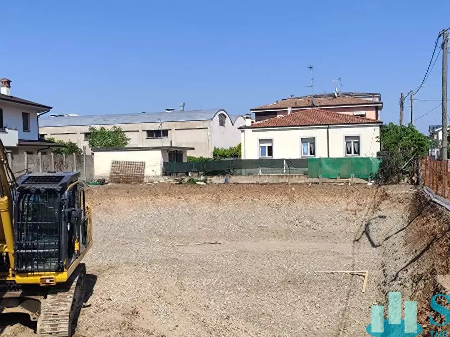 Immagine 20 di Attico in vendita  in Via Annone snc a Monza